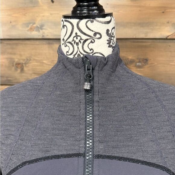 Lululemon Define Jacket​ - Picture 2 of 6